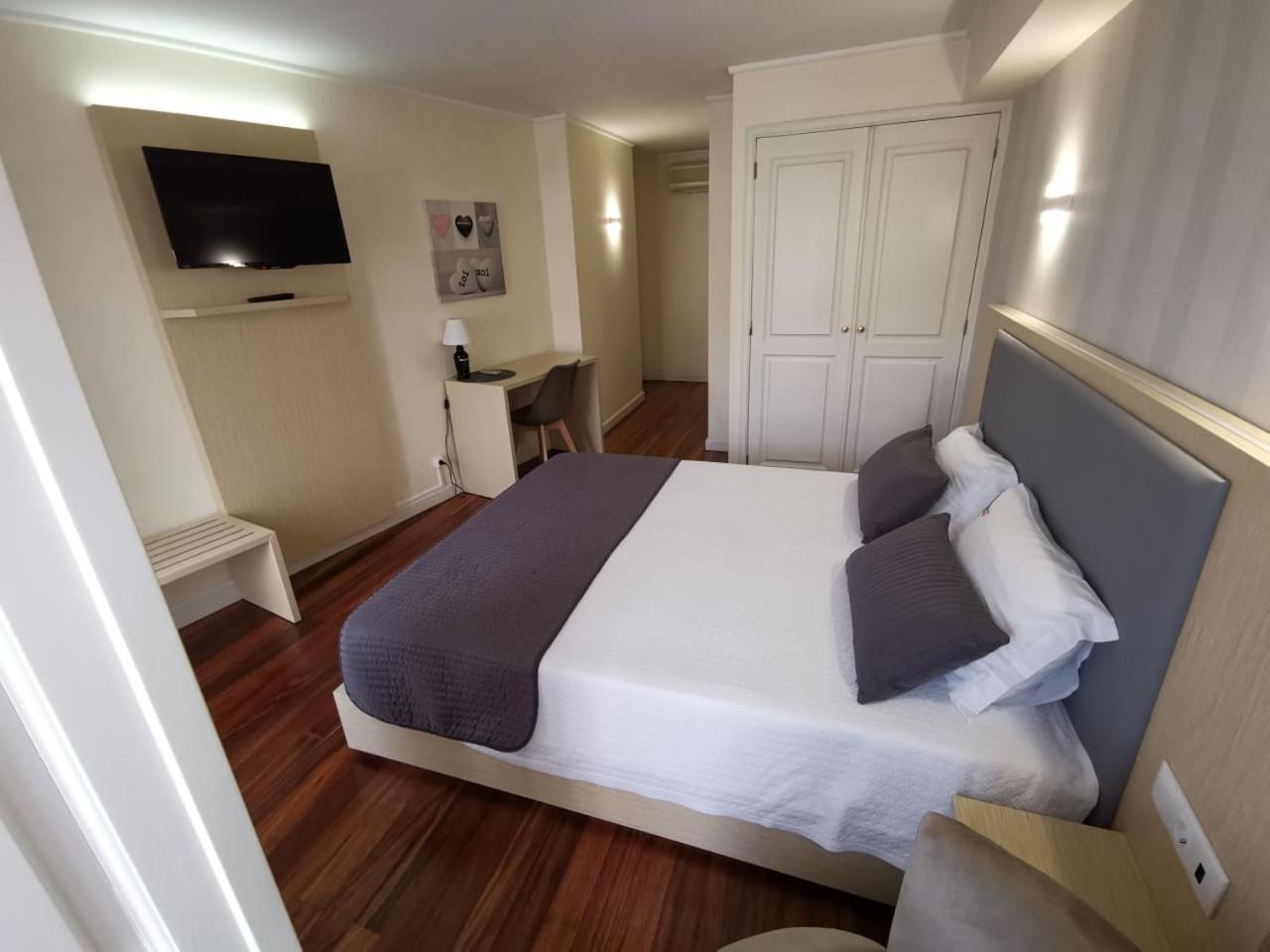 Hotel Residencial Dora Брага Екстер'єр фото